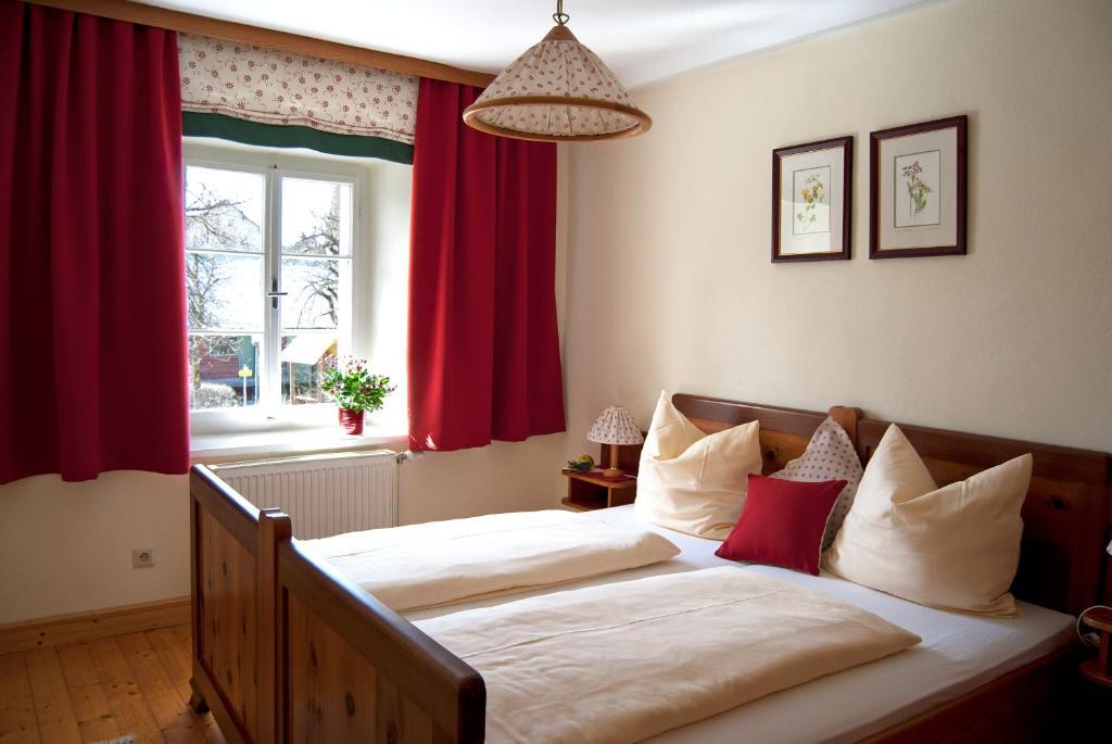 Gasthaus Gossler Hotel Muhlen  Room photo
