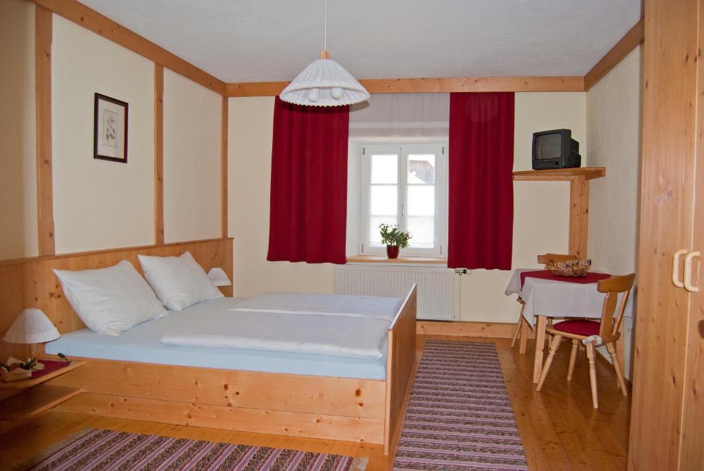 Gasthaus Gossler Hotel Muhlen  Room photo